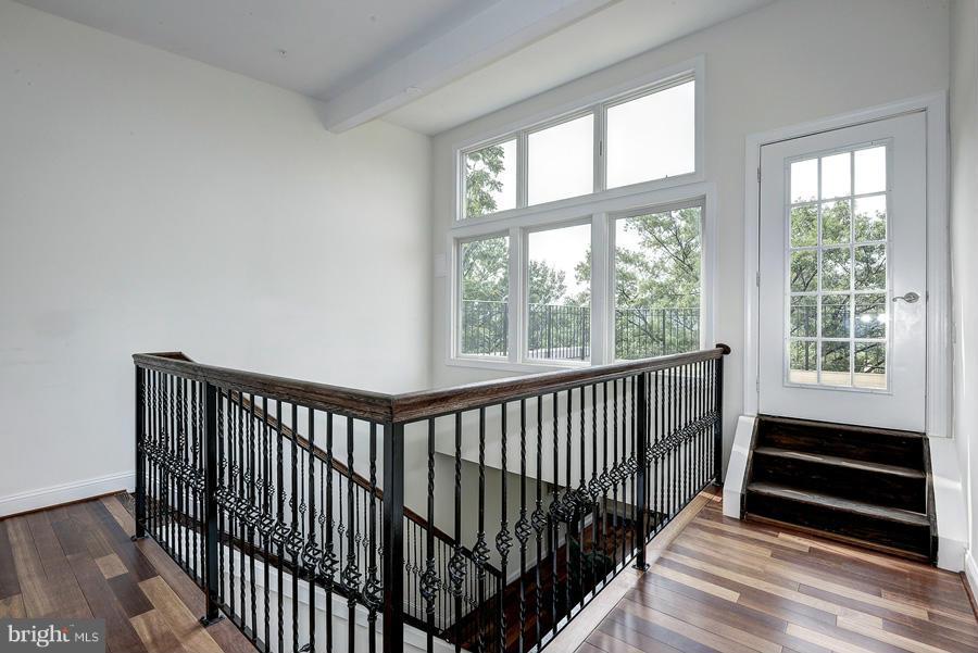 1424 L Street Southeast, Unit 302 Washington, DC 20003 - Photo 16 of 22 Upper Landing