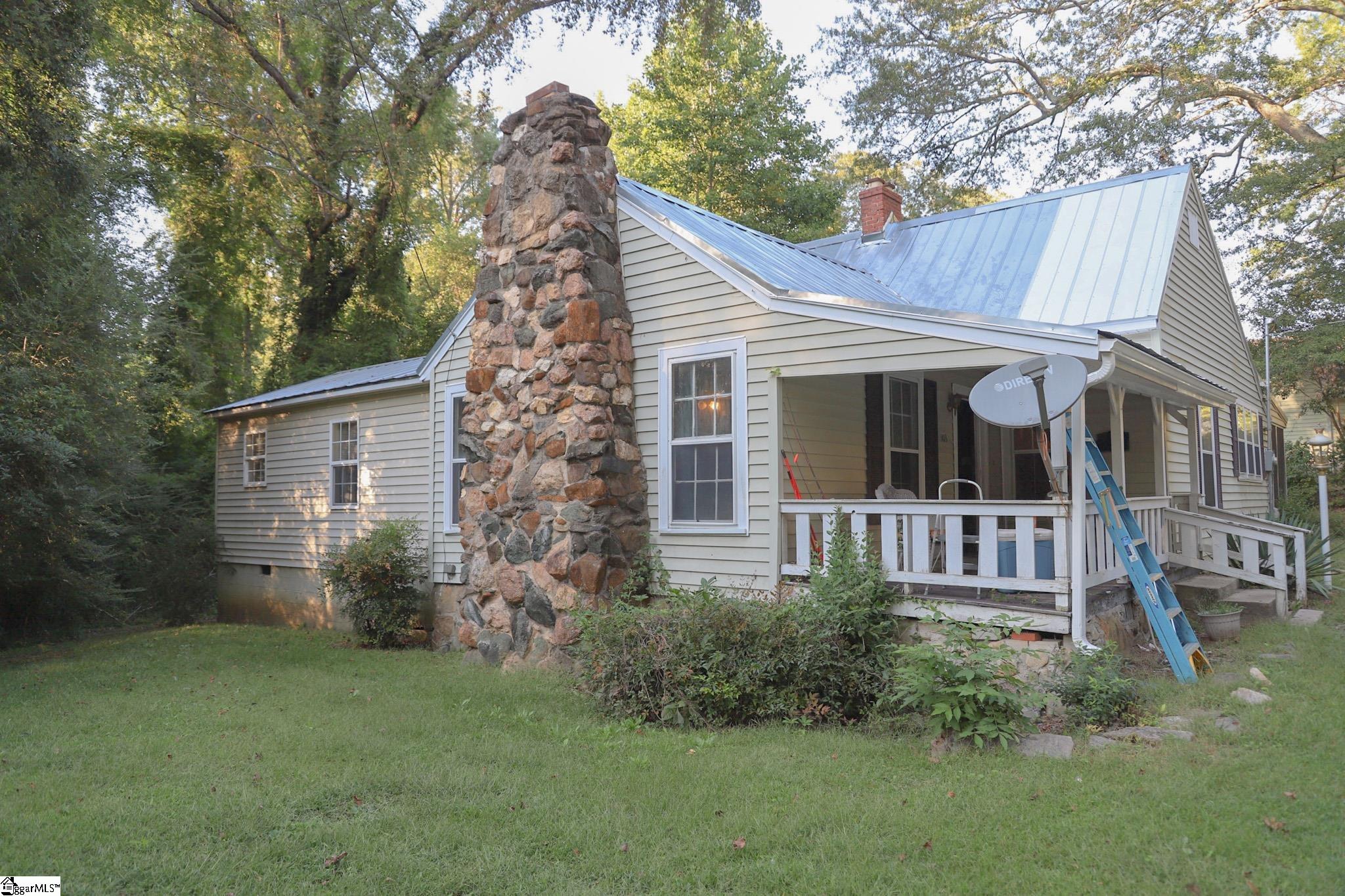 103 Maplebrook Street Laurens, SC 29360 - Photo 4 of 14 Gallery Image 4