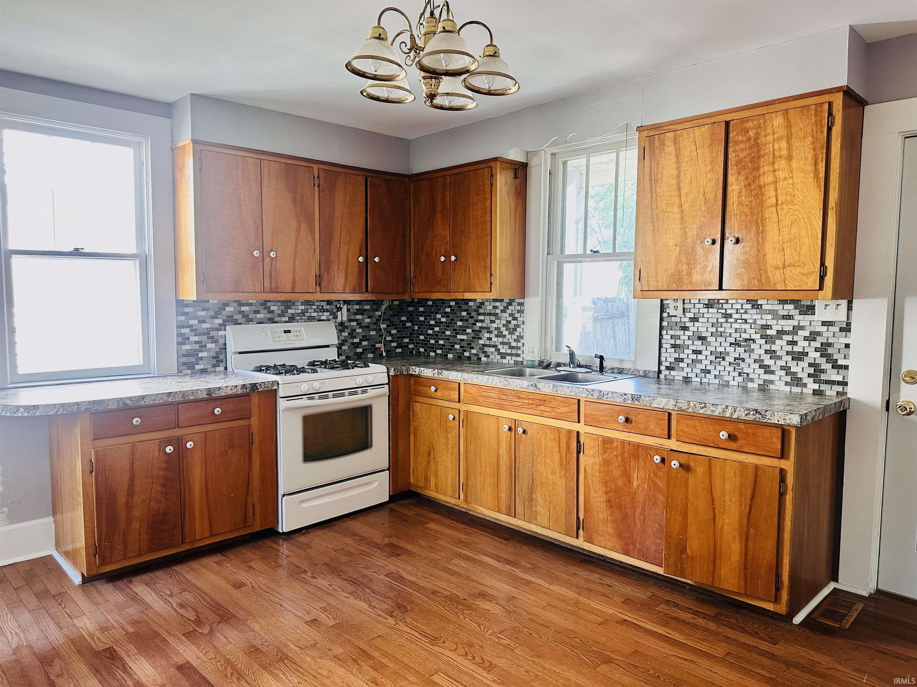 1024 10th Street Tell City, IN 47586 - Photo 4 of 26