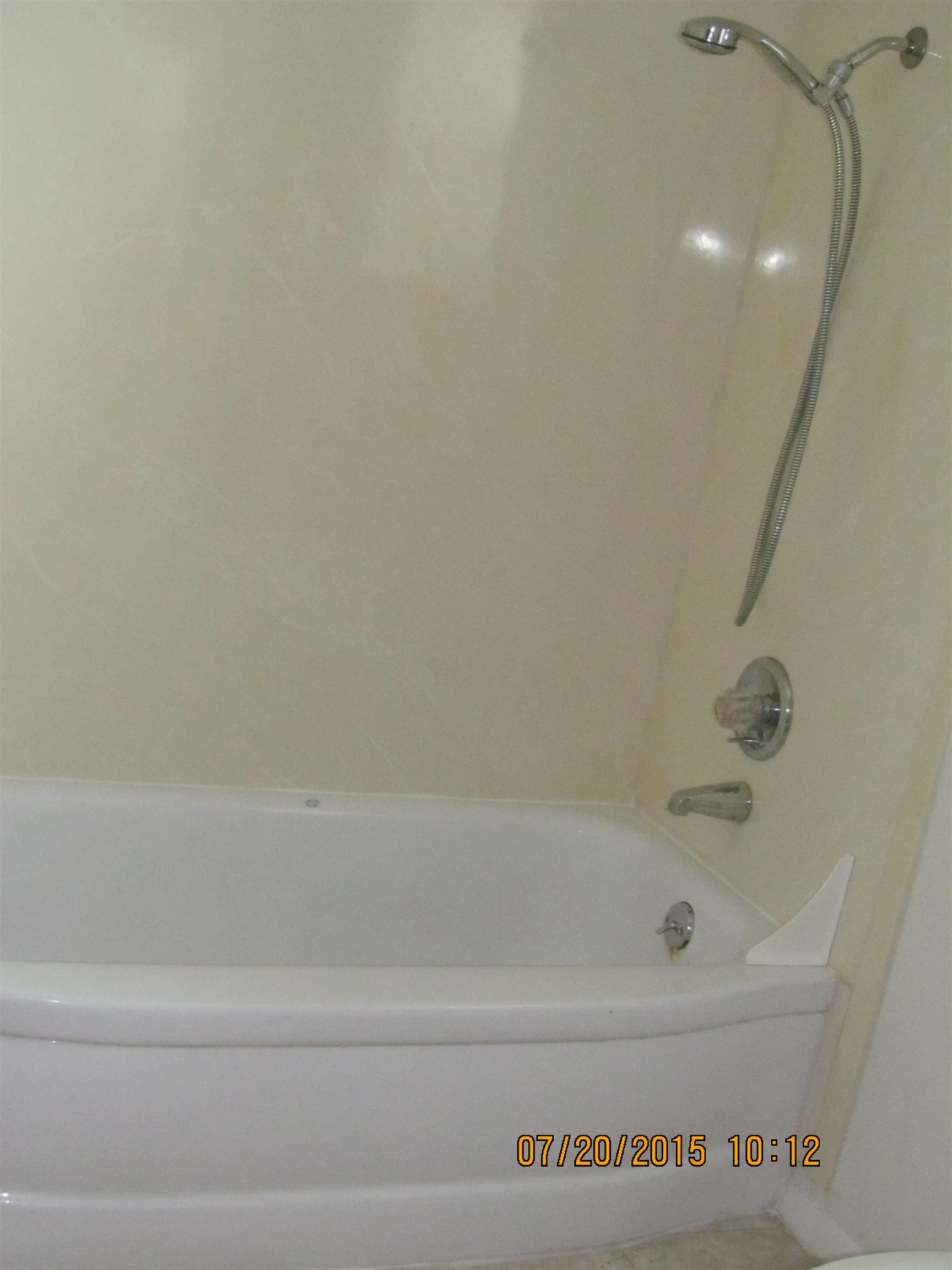 1179 17 Road Fruita, CO 81521 - Photo 25 of 41 a bathroom with a bathtub and a shower