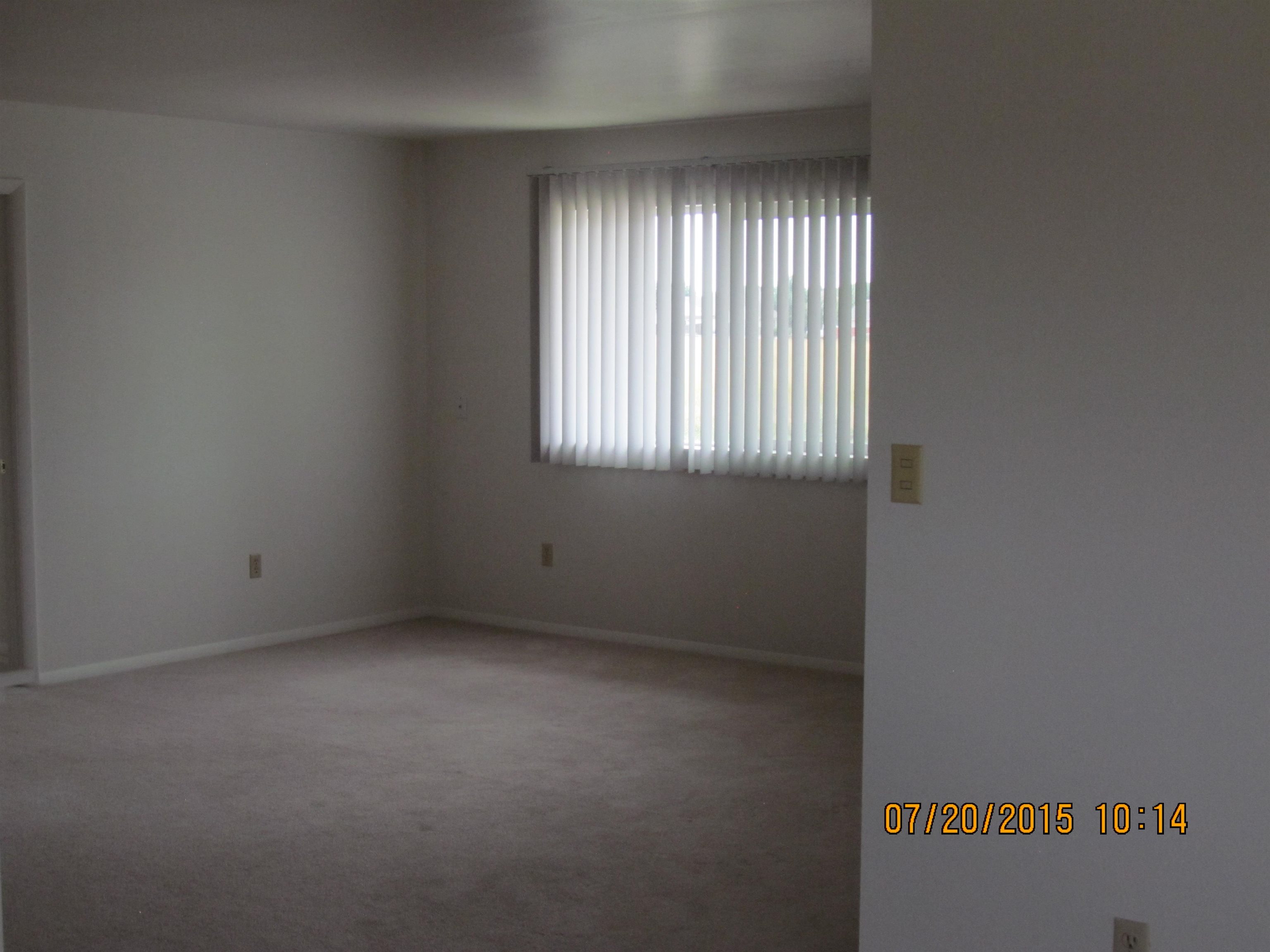 1179 17 Road Fruita, CO 81521 - Photo 34 of 41 an empty room with a window
