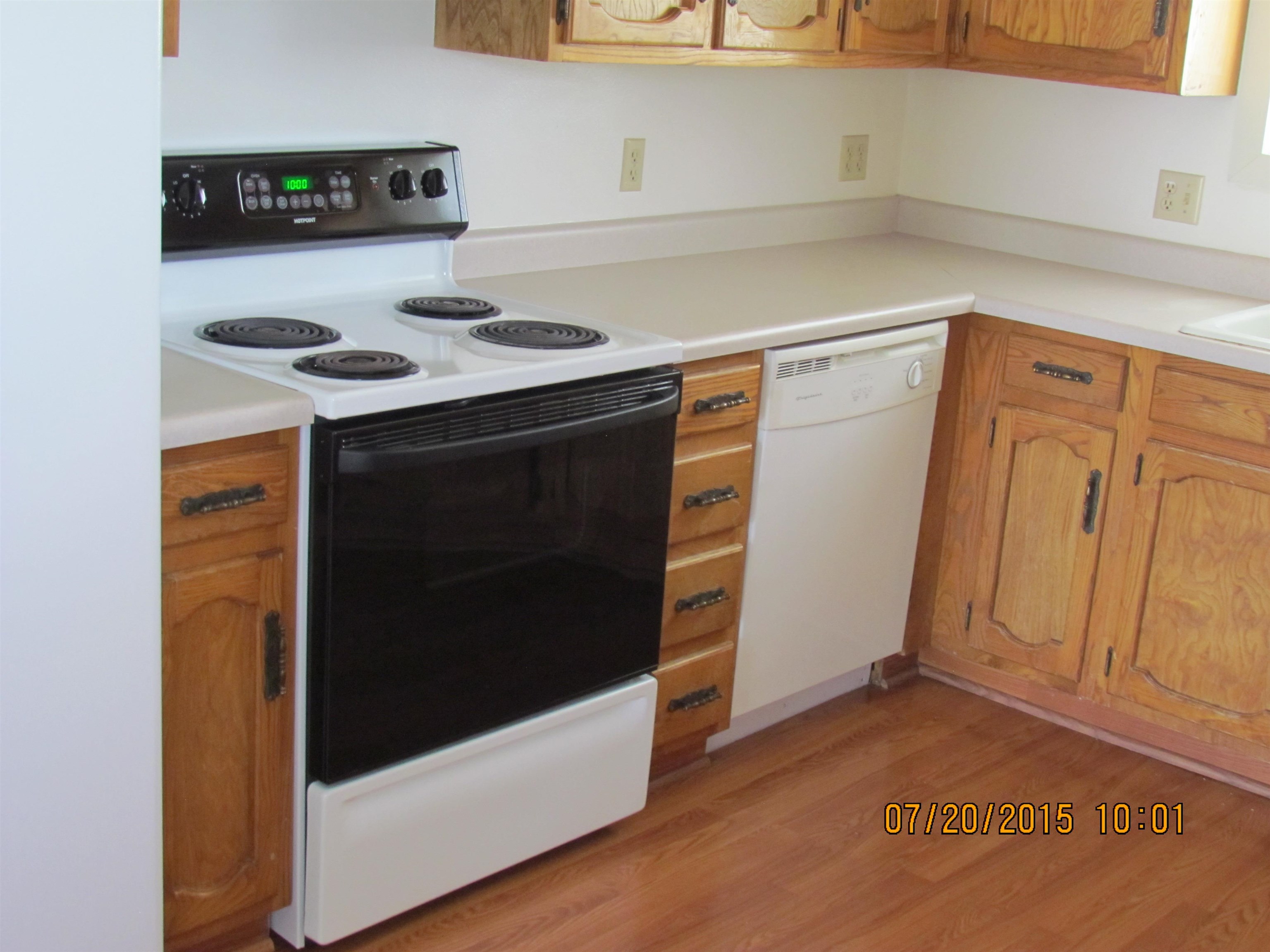 1179 17 Road Fruita, CO 81521 - Photo 8 of 41 a utility room with dryer and washer
