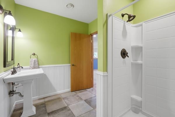 701 Rodefeld Way Madison, WI 53718 - Photo 32 of 41
