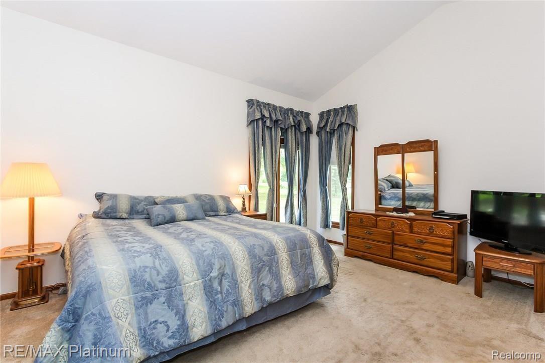 1417 Mower Road Pinckney, MI 48169 - Photo 13 of 36 015-Master_Bedroom-4251794-medium.jpg