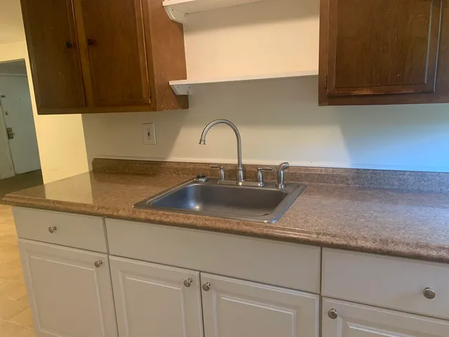 $1,595 | 354 Main Street, Unit 8, Somersworth, NH 03878