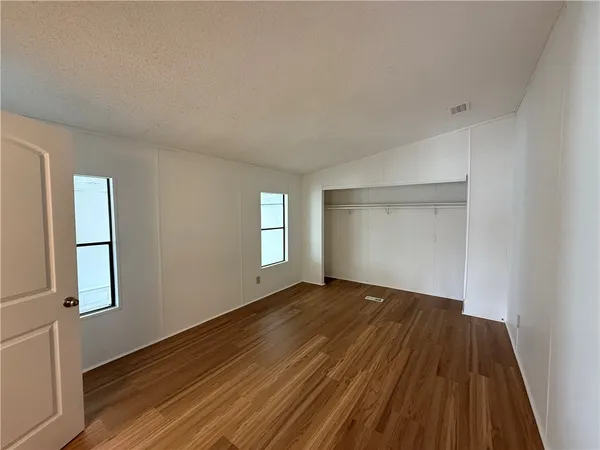 $1,200 | 2381 East Butler Avenue, Kingman, AZ 86409