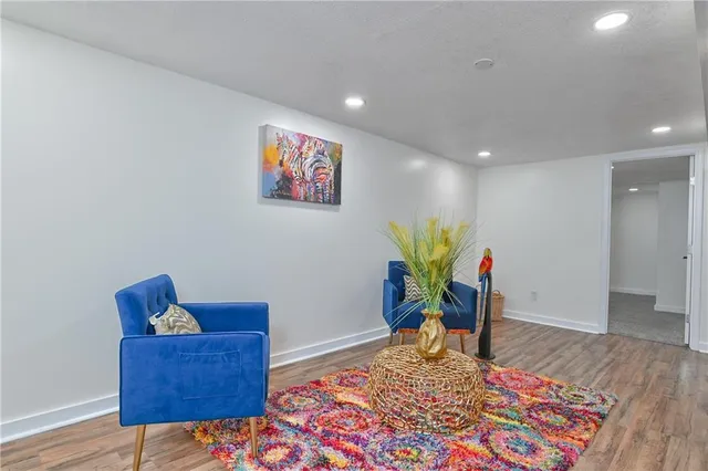 $405,000 | 10814 Oak Street, Kansas City, MO 64114