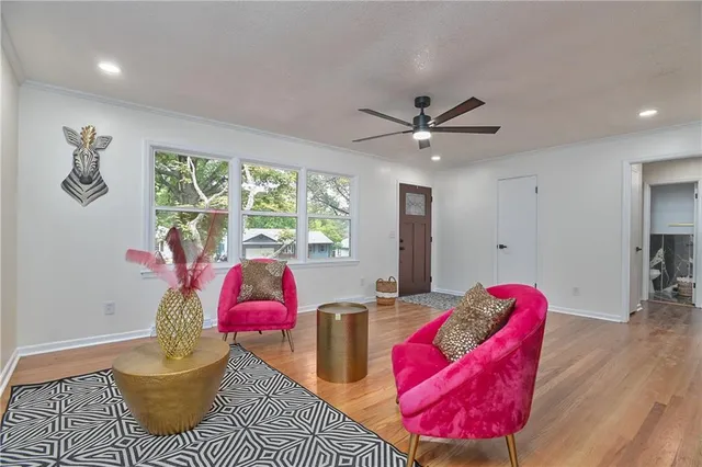 $405,000 | 10814 Oak Street, Kansas City, MO 64114