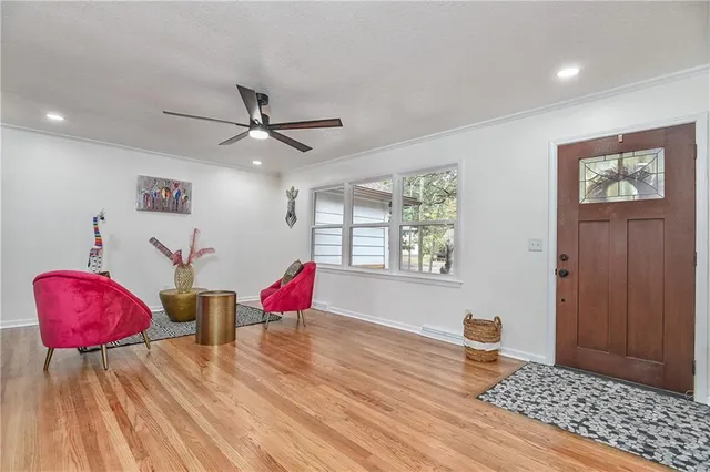 $405,000 | 10814 Oak Street, Kansas City, MO 64114