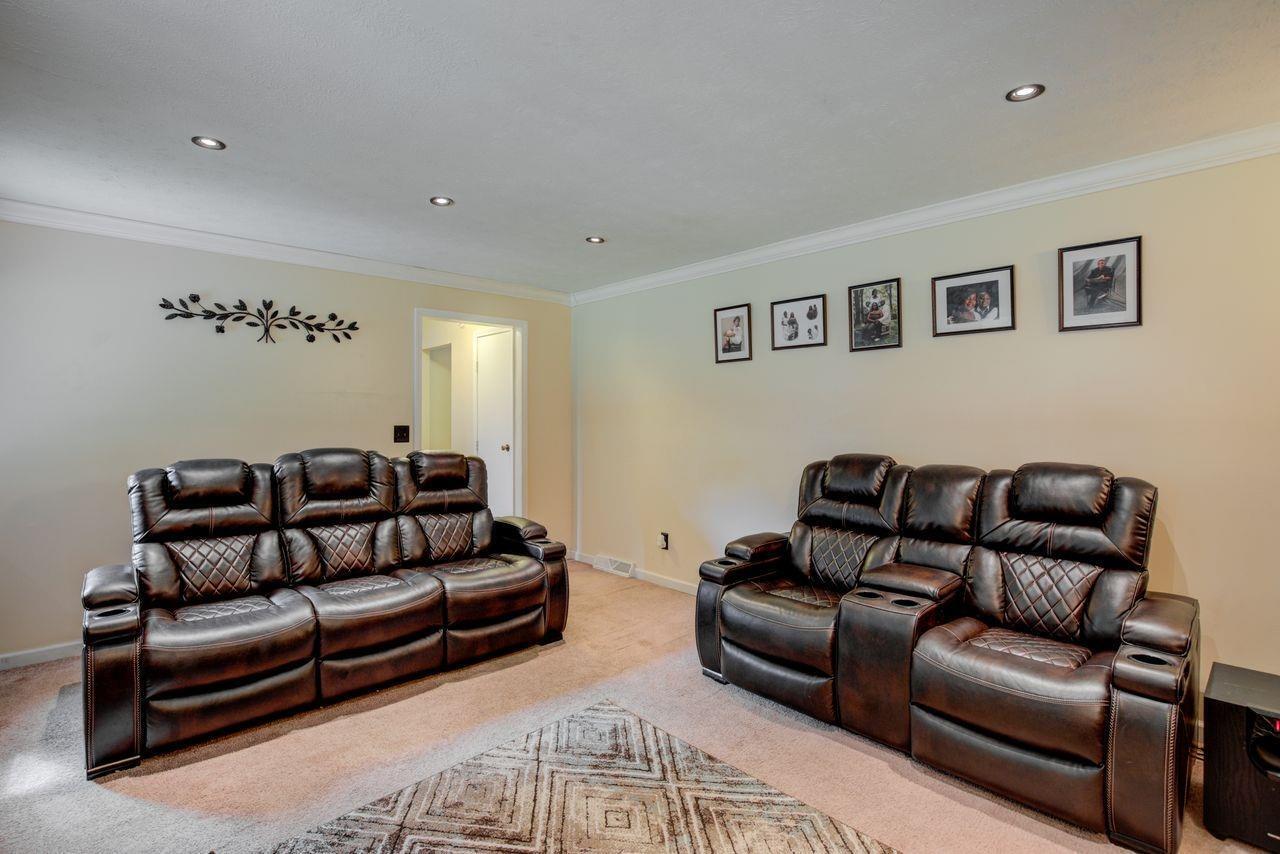 7964 Rambler Place Cincinnati, OH 45231 - Photo 6 of 39 Gallery Image 6