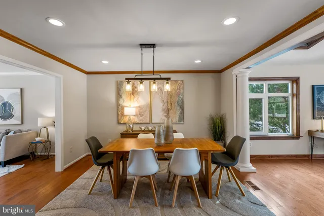 $999,950 | 6462 Honey Tree Court, Burke, VA 22015