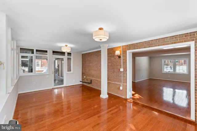 $999,950 | 6462 Honey Tree Court, Burke, VA 22015