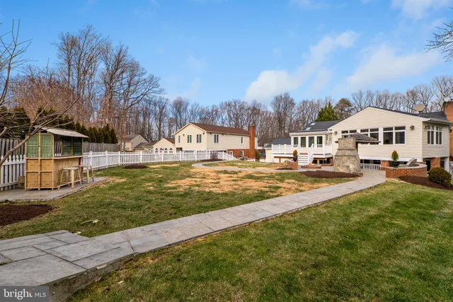 $999,950 | 6462 Honey Tree Court, Burke, VA 22015