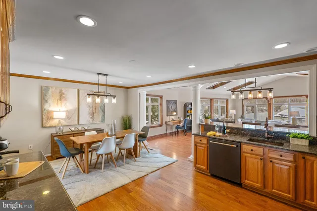 $999,950 | 6462 Honey Tree Court, Burke, VA 22015