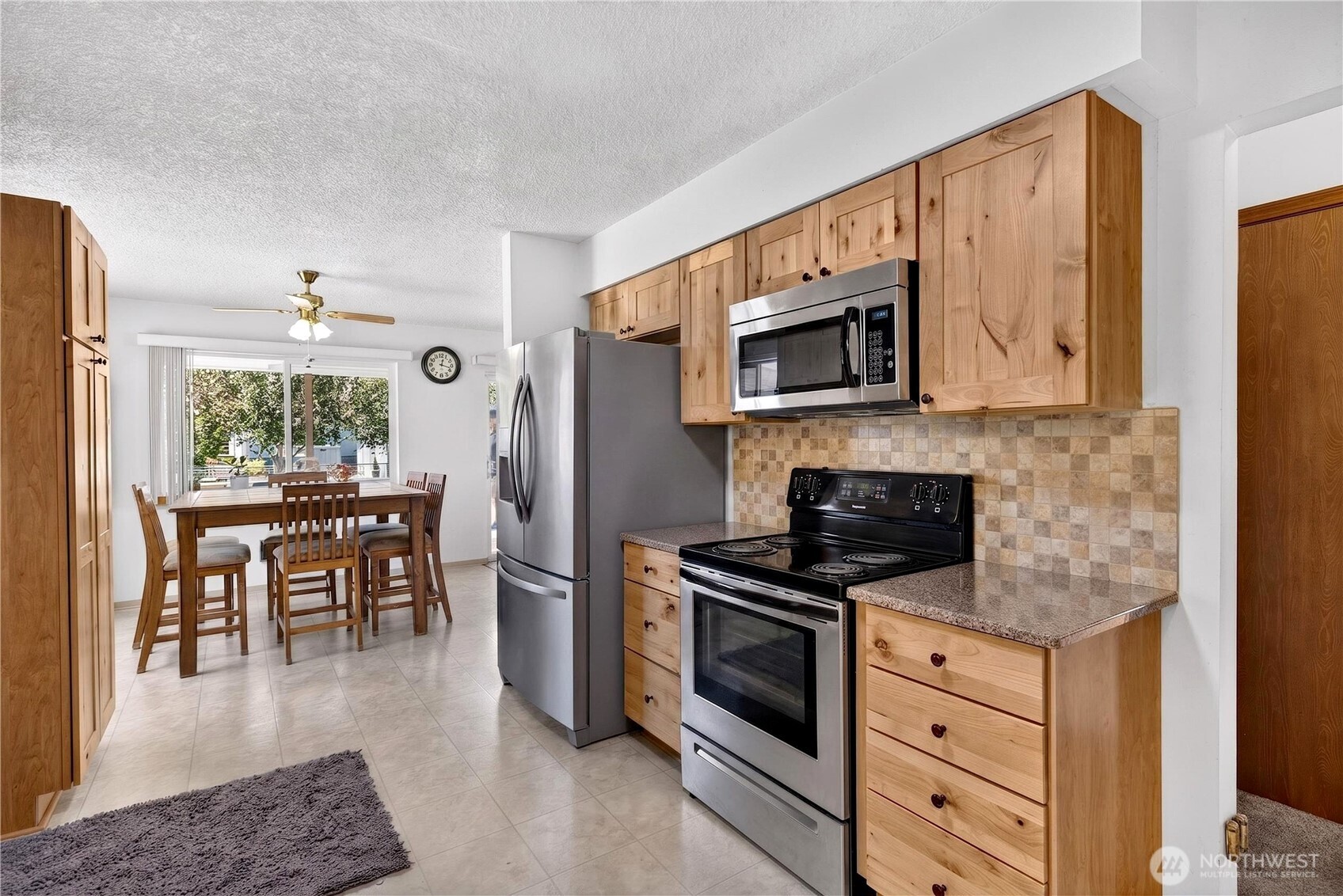 301 Arrowhead Place Southwest Mattawa, WA 99349 - Photo 12 of 36