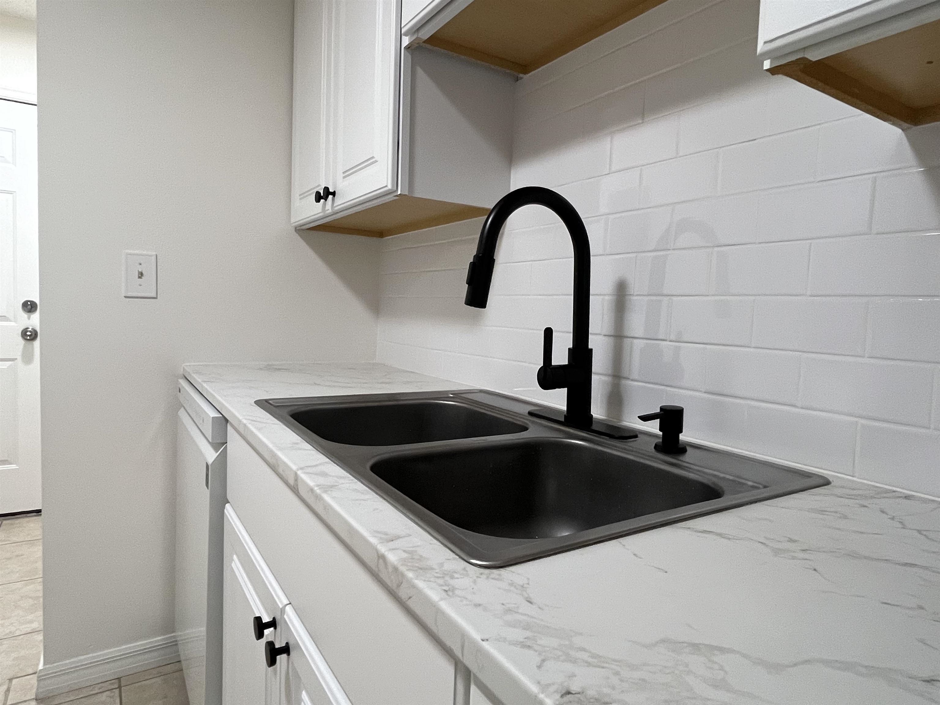 127 Rio Del Mar Street, Unit B St. Augustine, FL 32080 - Photo 7 of 24