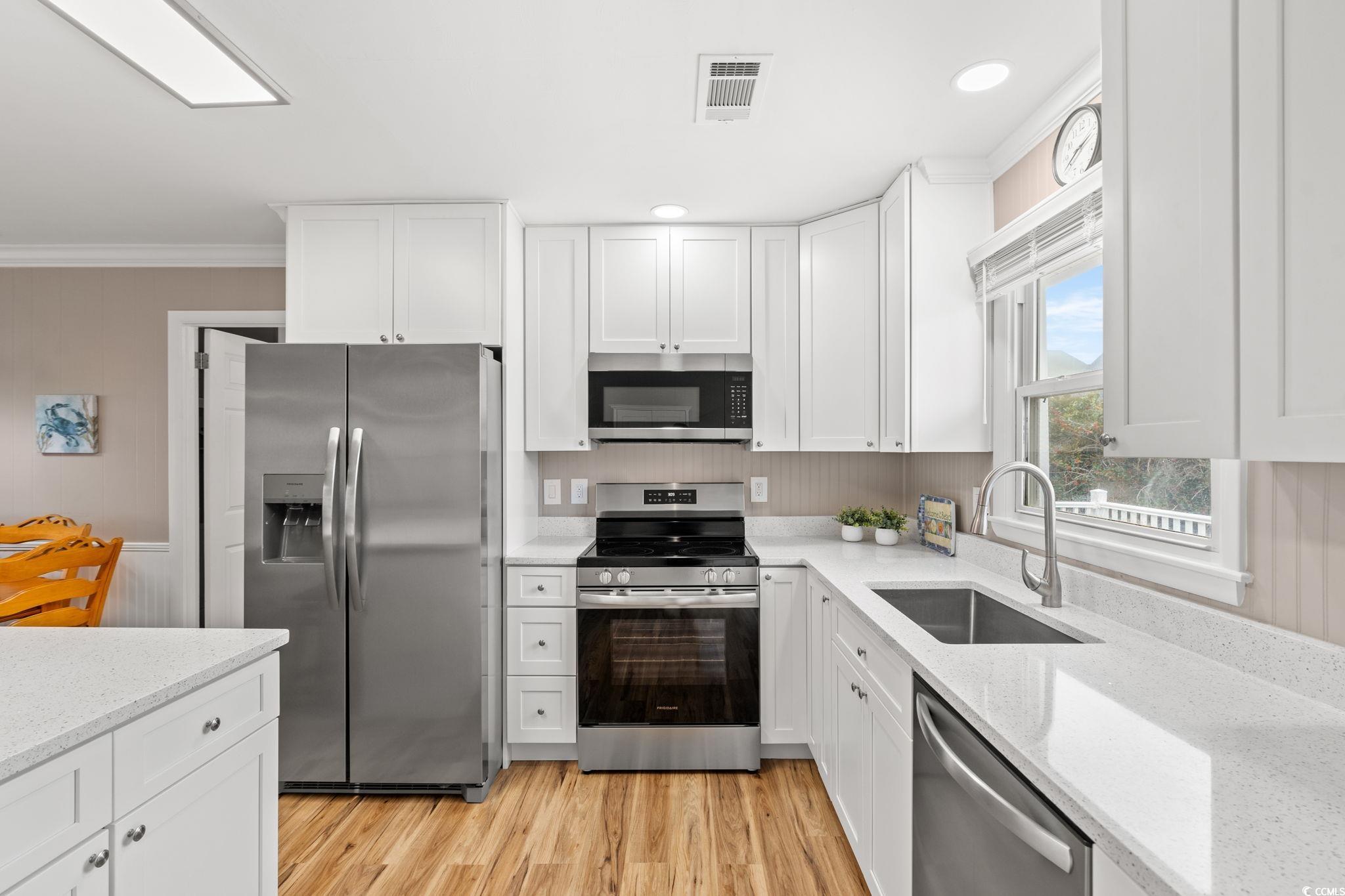 228 West First Street Ocean Isle Beach, NC 28469 - Photo 9 of 40