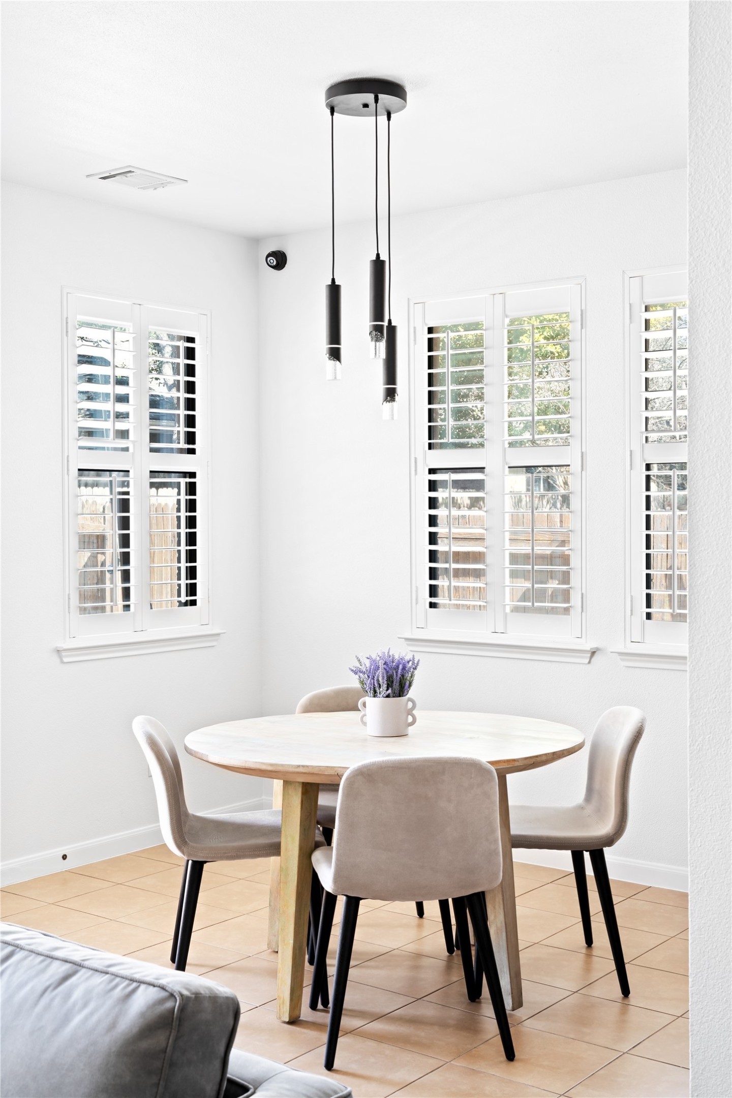 6820 Barstow Court Austin, TX 78749 - Photo 15 of 38