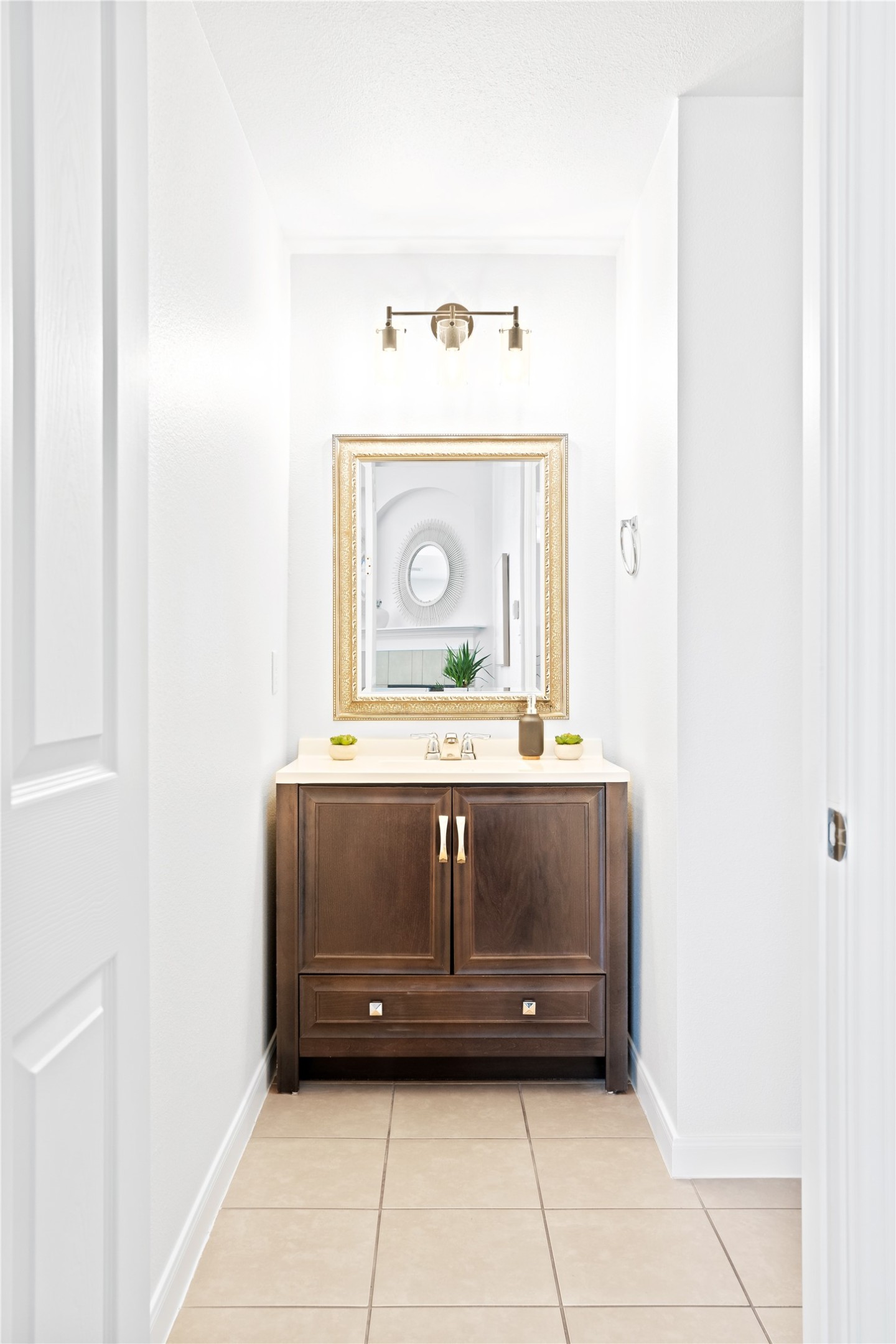 6820 Barstow Court Austin, TX 78749 - Photo 16 of 38