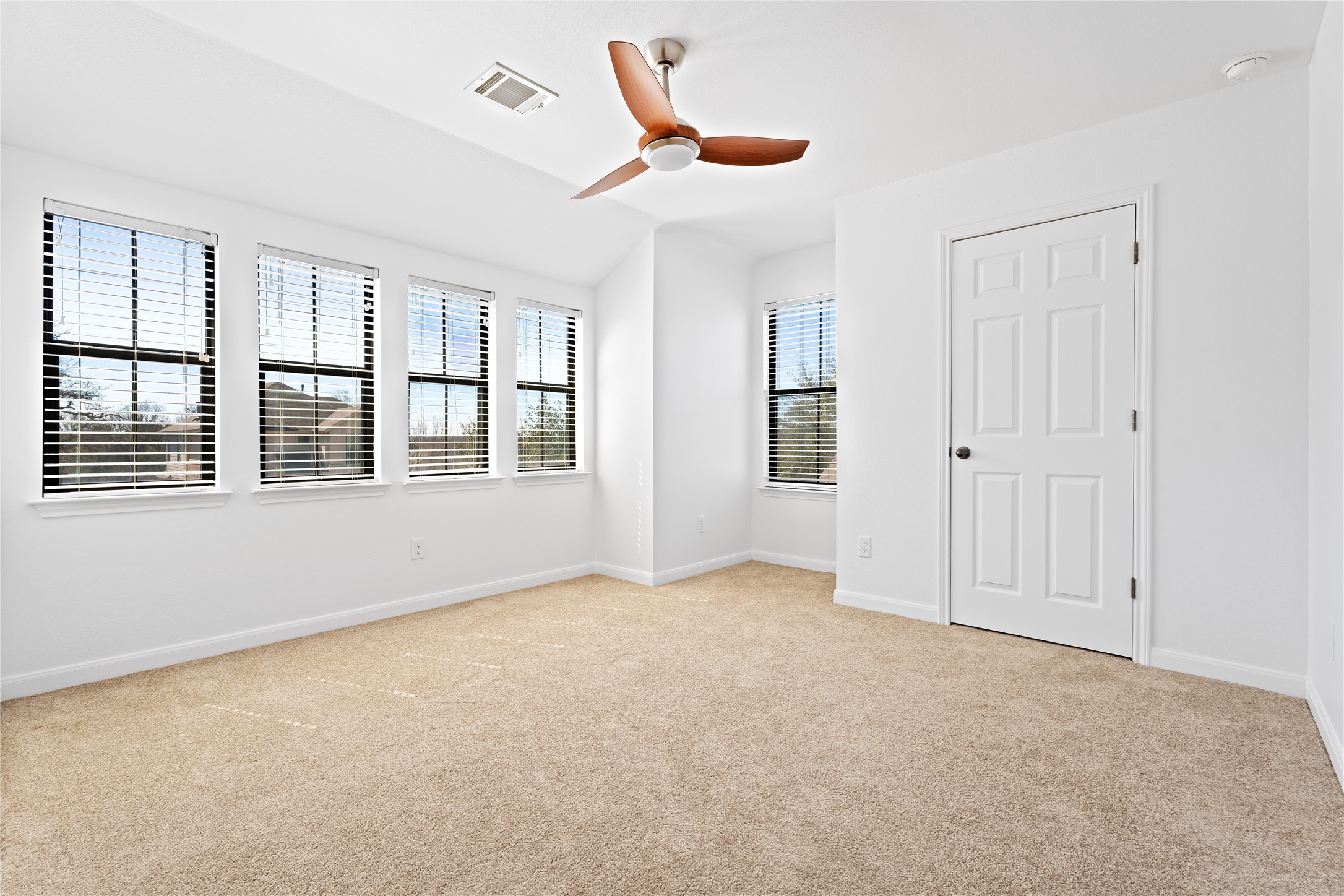 6820 Barstow Court Austin, TX 78749 - Photo 21 of 38