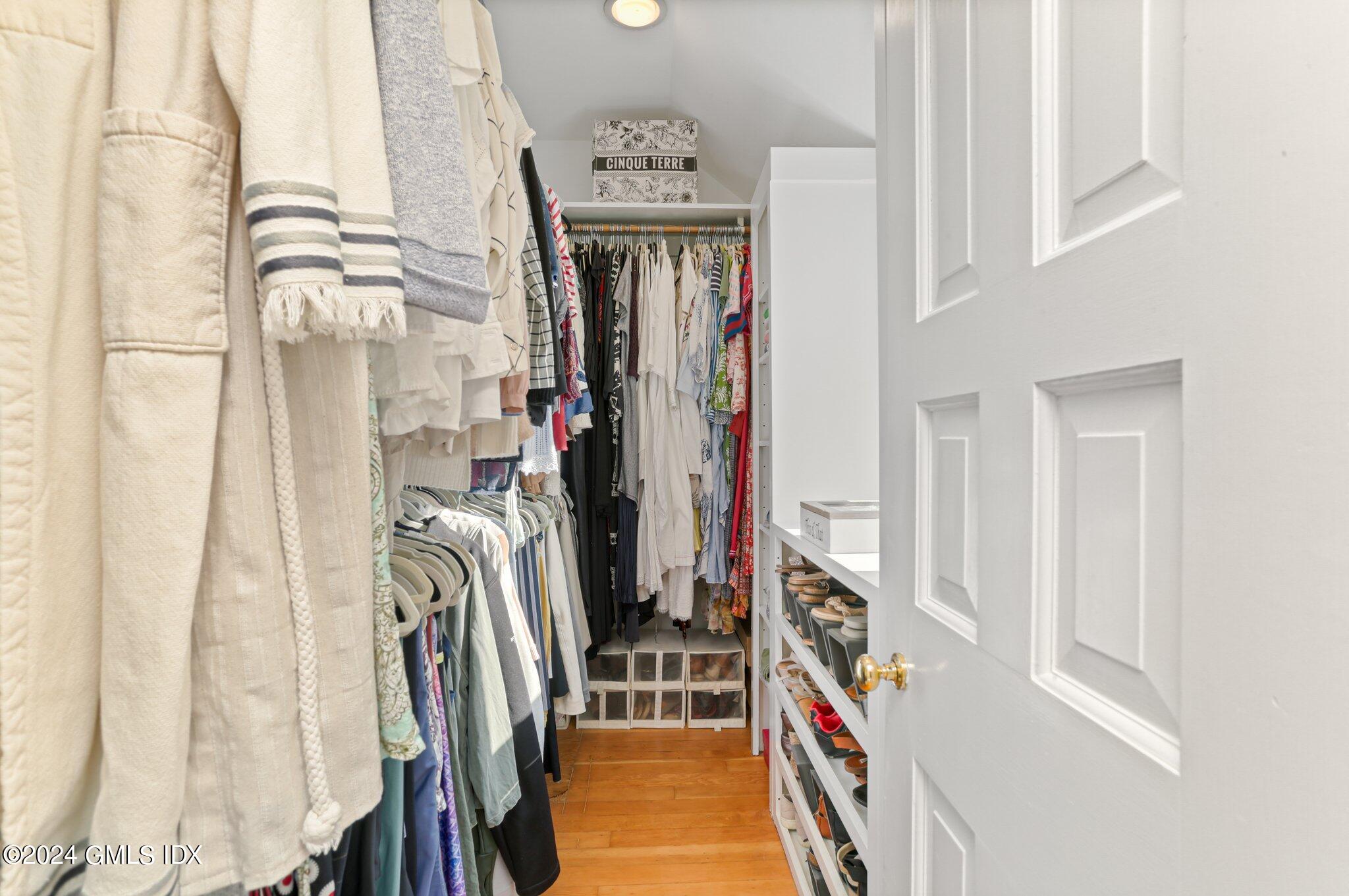 127 Dingletown Road Greenwich, CT 06830 - Photo 25 of 54 41-web-or-mls-127-dingletown-rd