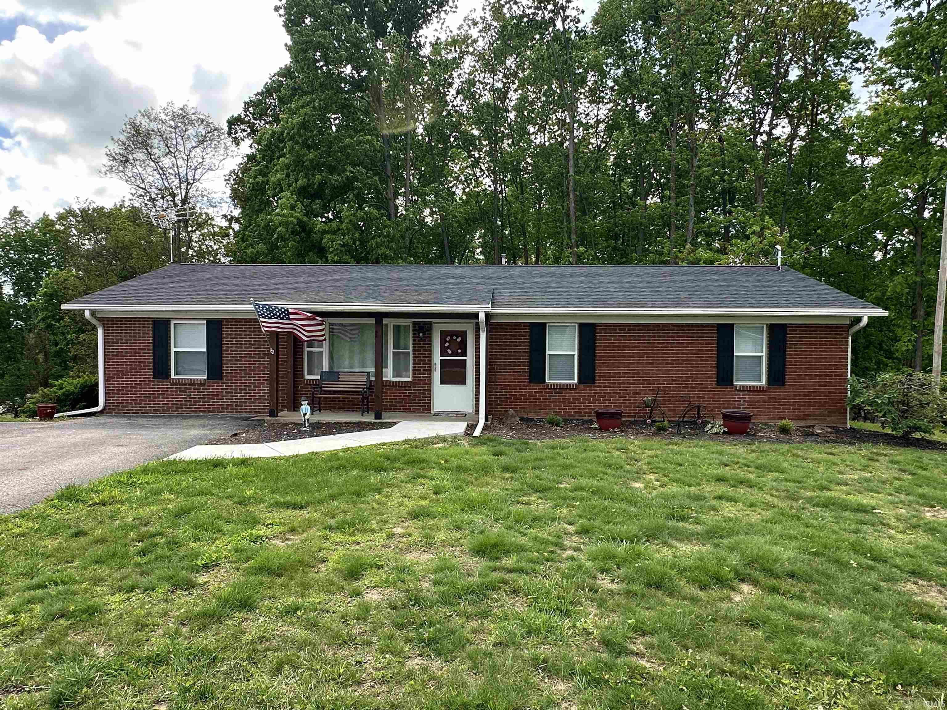 169 Guthrie Road Bedford, IN 47421 - Photo 1 of 36 Gallery Image 1