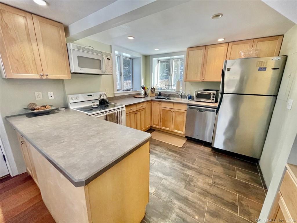 44 Ferris Estates Road New Milford, CT 06776 - Photo 10 of 20