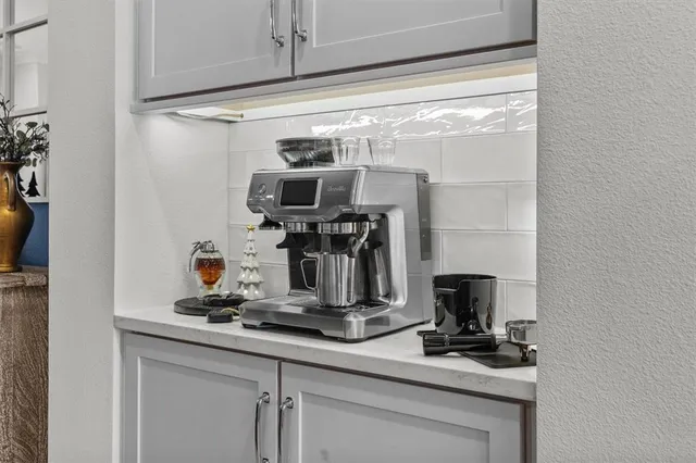 $875,000 | 946 Highland Avenue, Unit 27, Dunedin, FL 34698