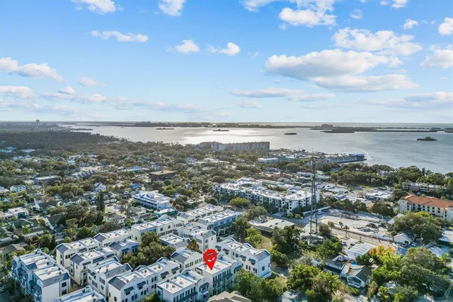 $875,000 | 946 Highland Avenue, Unit 27, Dunedin, FL 34698