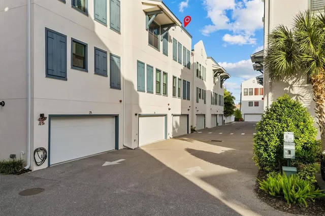 $875,000 | 946 Highland Avenue, Unit 27, Dunedin, FL 34698