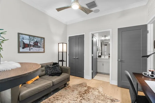 $875,000 | 946 Highland Avenue, Unit 27, Dunedin, FL 34698