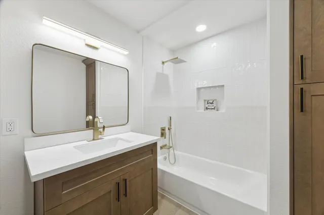 $507,000 | 212 North Forrest Avenue, La Porte, TX 77571