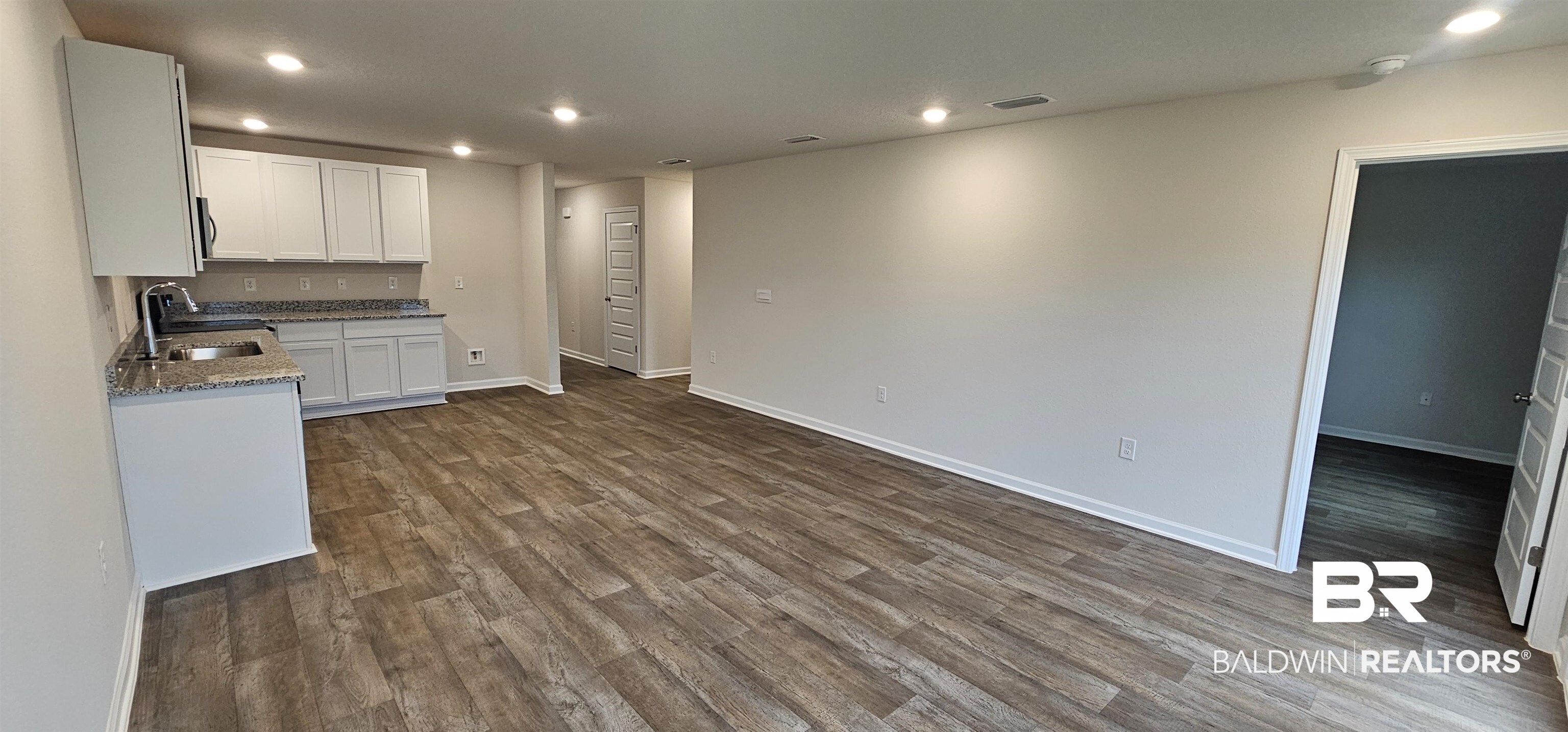 511 West Marigold Avenue Foley, AL 36535 - Photo 9 of 25