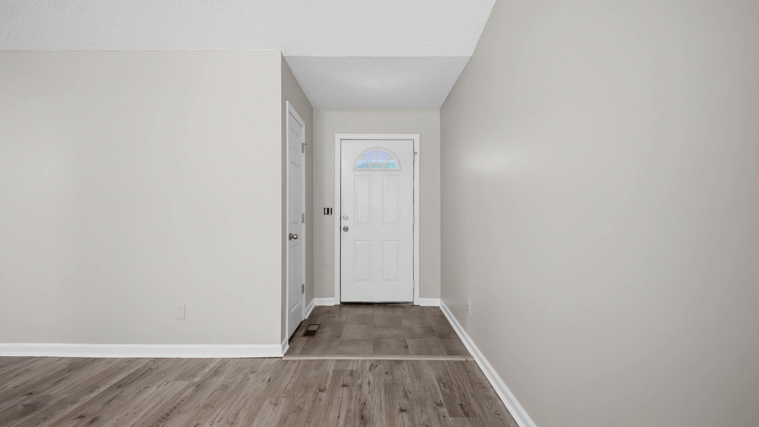 186 Rodeo Drive Rock Spring, GA 30739 - Photo 3 of 28 186 rodeo dr-5