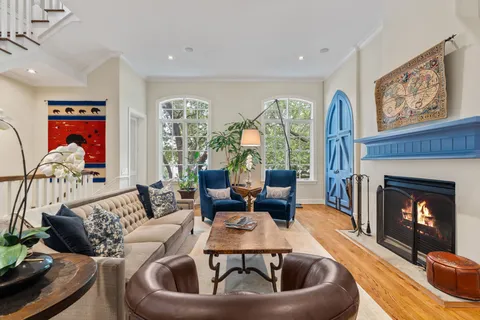 $1,265,000 | 5403 Ashby Street, Houston, TX 77005