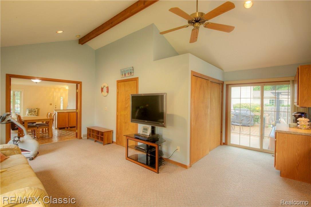 41973 Saltz Road Canton, MI 48187 - Photo 8 of 20 2139_40_41.jpg