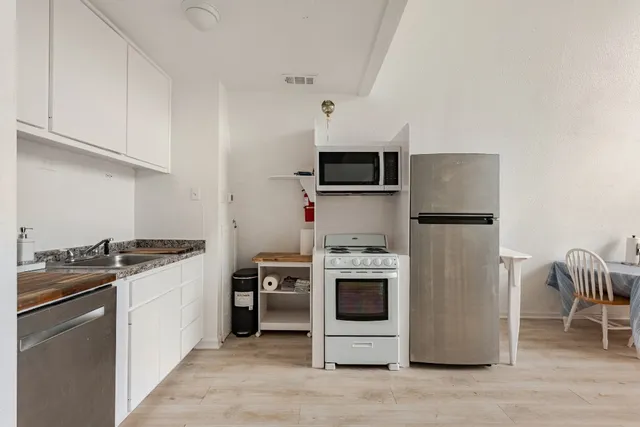 $1 | 13969 Farm To Market 2769 Leander Tx 78641, Leander, TX 78641