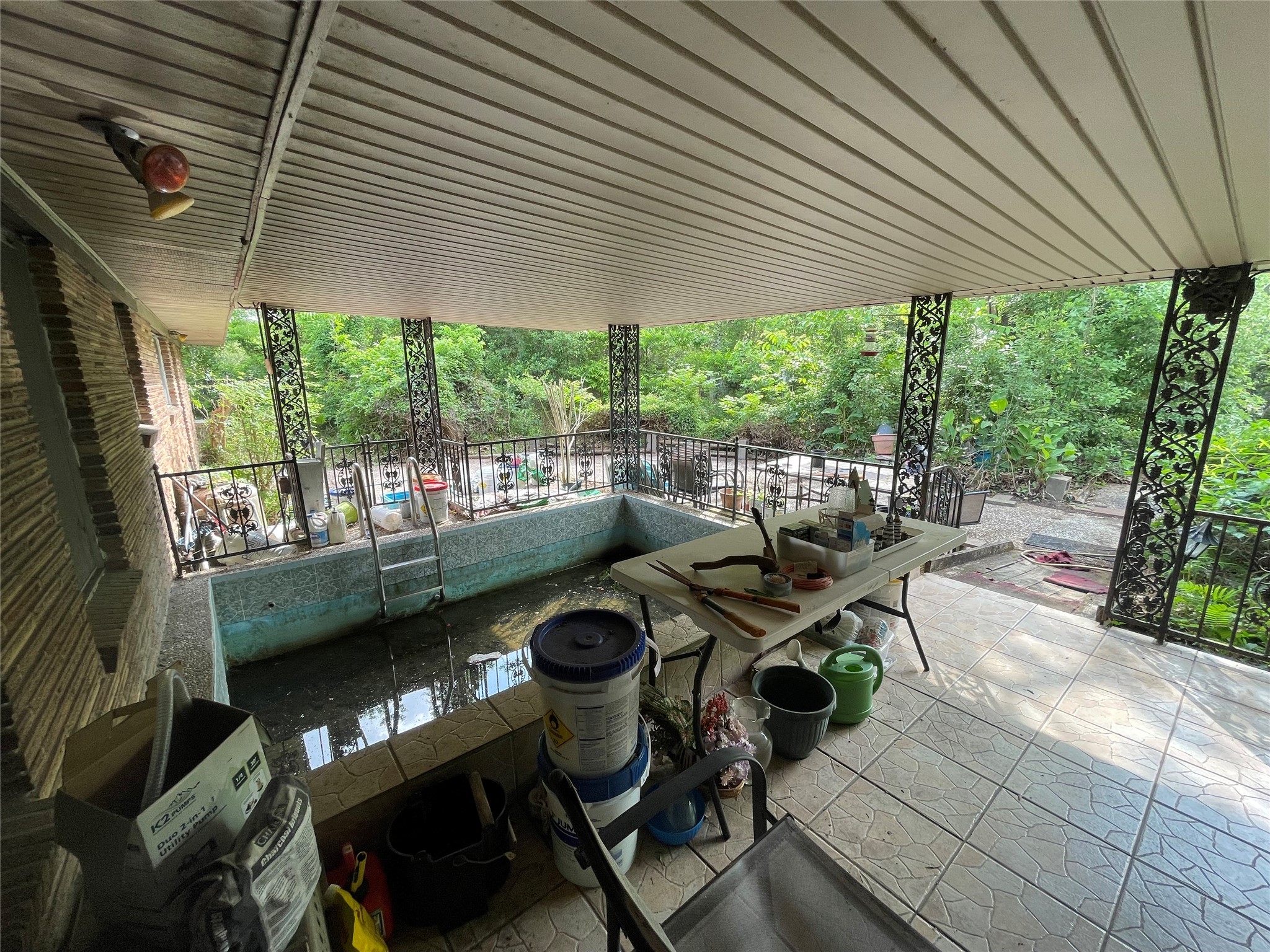 6700 Howe Street Groves, TX 77619 - Photo 6 of 18