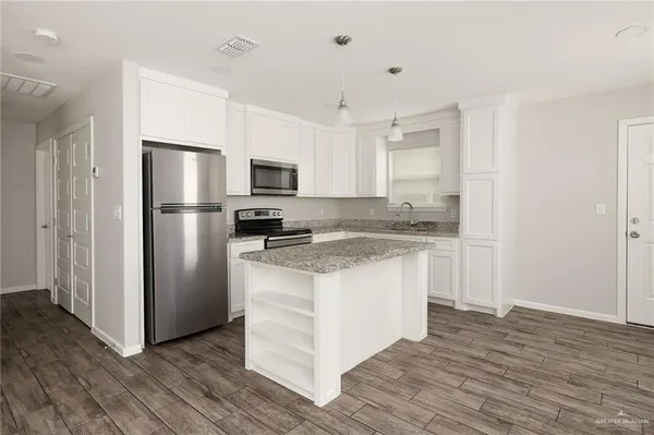 $1,025 | 1416 Alta Vista Drive, Unit 1, Weslaco, TX 78596