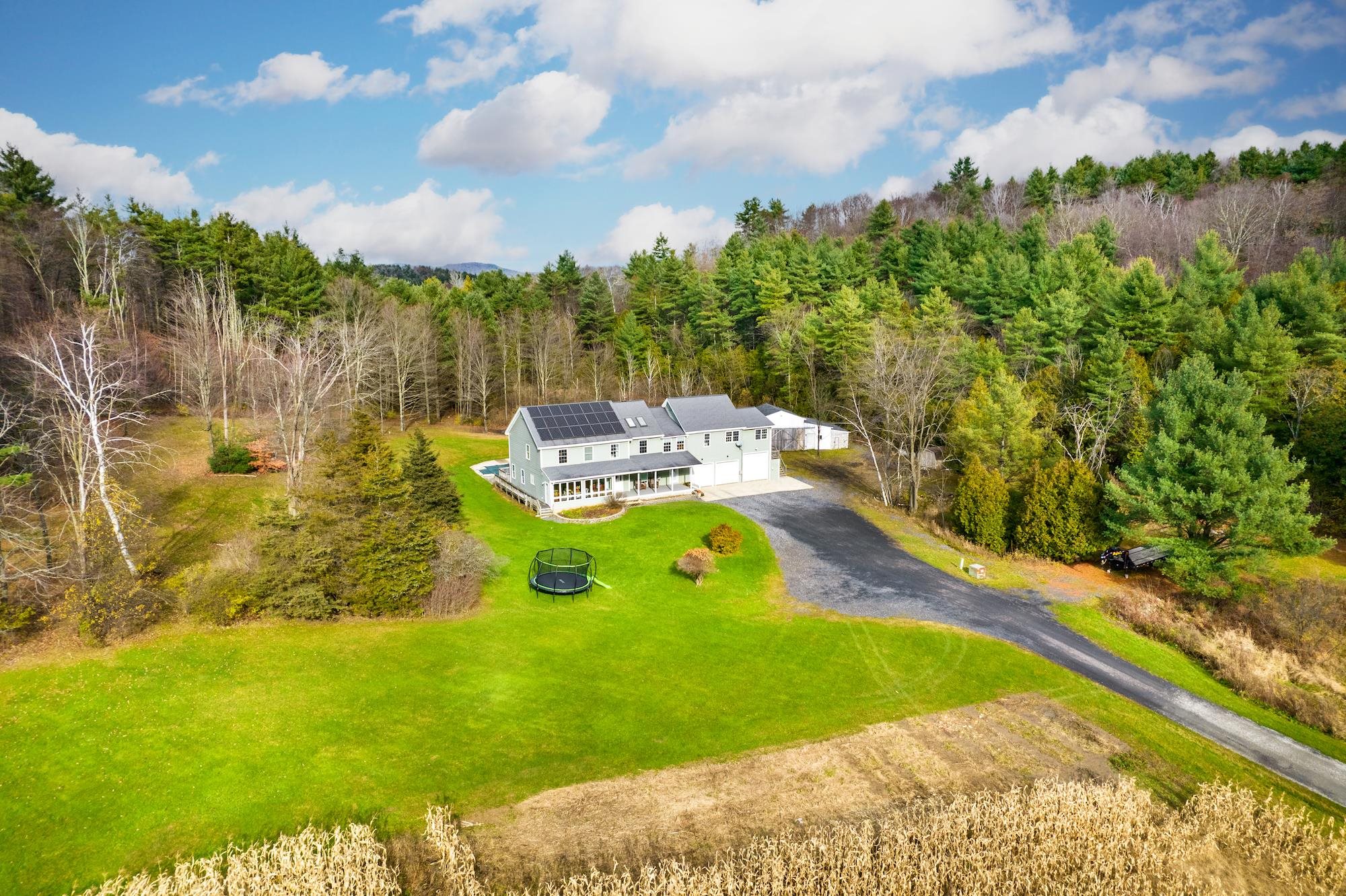 372 Isham Road Hinesburg, VT 05461 - Photo 1 of 38 Gallery Image 1