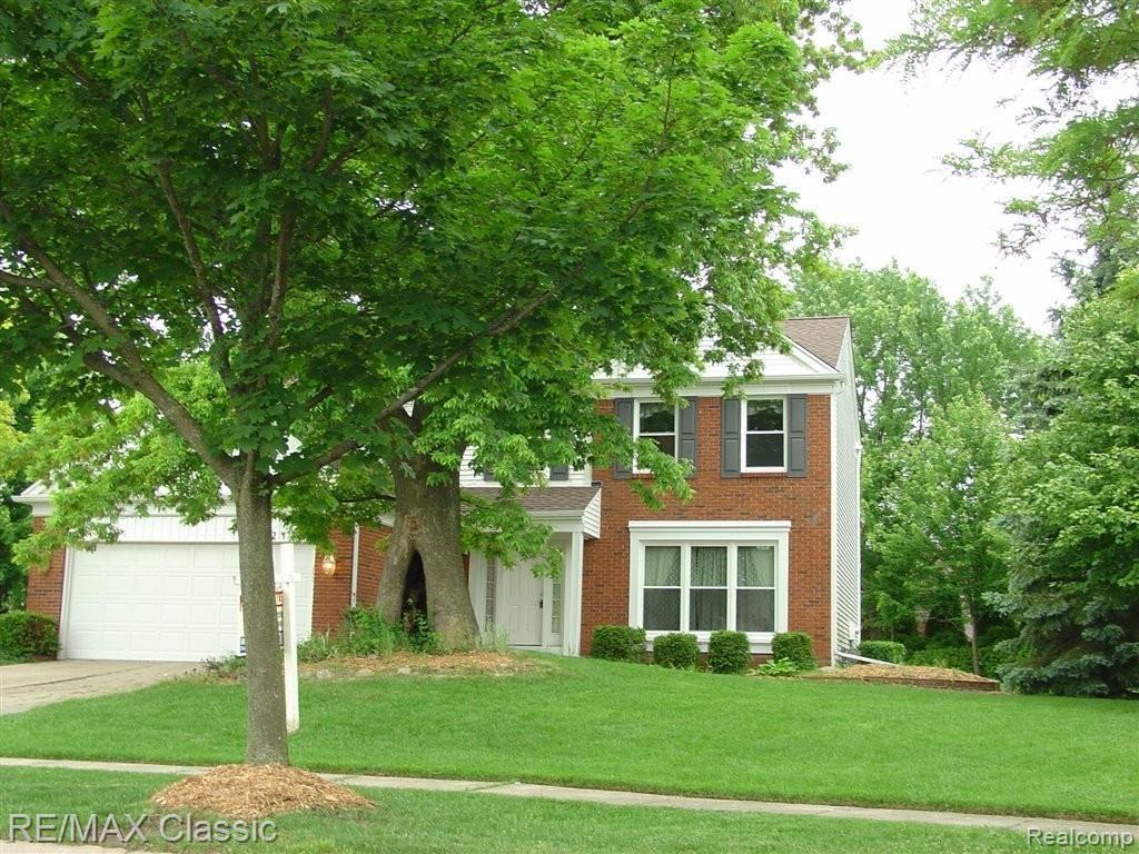 24709 Jamestowne Road Novi, MI 48375 - Photo 1 of 15 Front