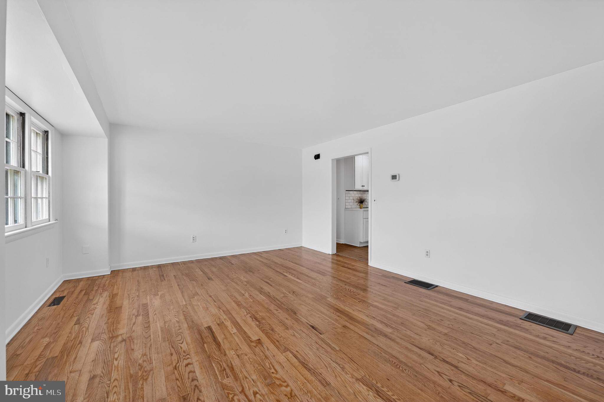 12 East Main Street Quinton, NJ 08072 - Photo 2 of 32