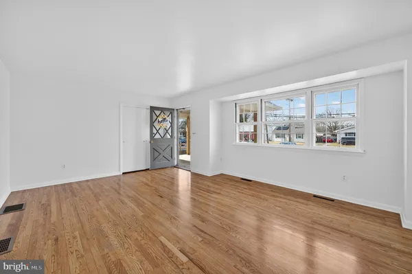 $365,000 | 12 East Main Street, Quinton, NJ 08072