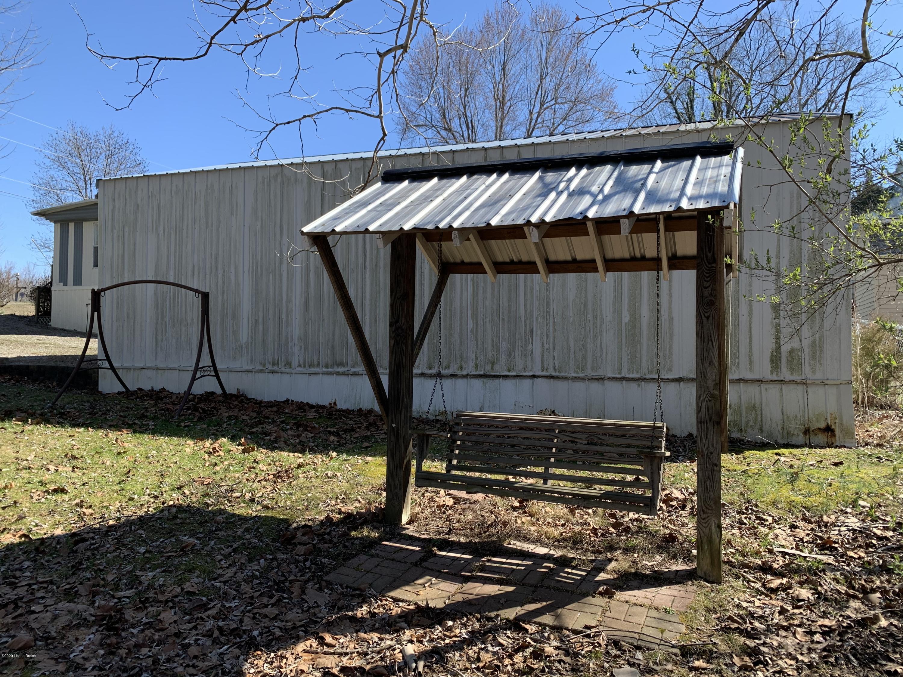 150 Cardinal Lane Falls Of Rough, KY 40119 - Photo 11 of 15 swing