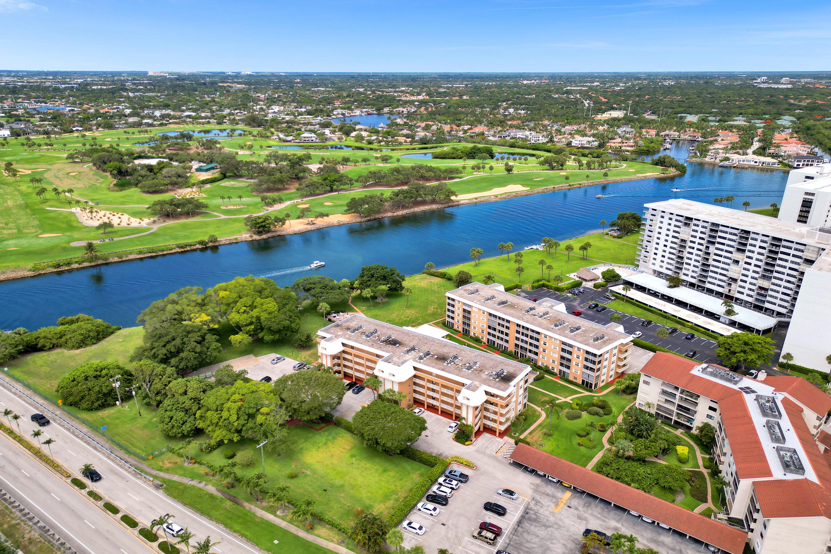 304 Golfview Road, Unit 304 North Palm Beach, FL 33408 - Photo 36 of 39 304Golfview304-Aerial 3