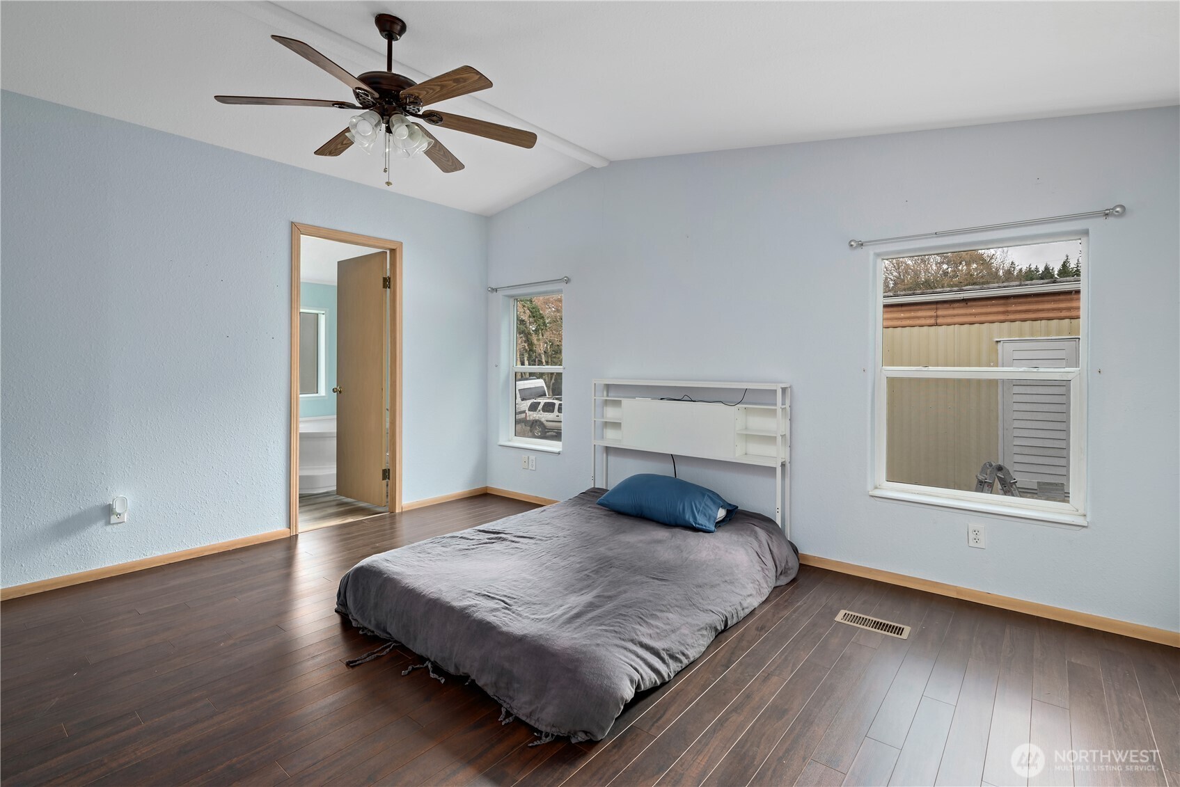 2930 Taylor Road, Unit 10 Oak Harbor, WA 98277 - Photo 20 of 31