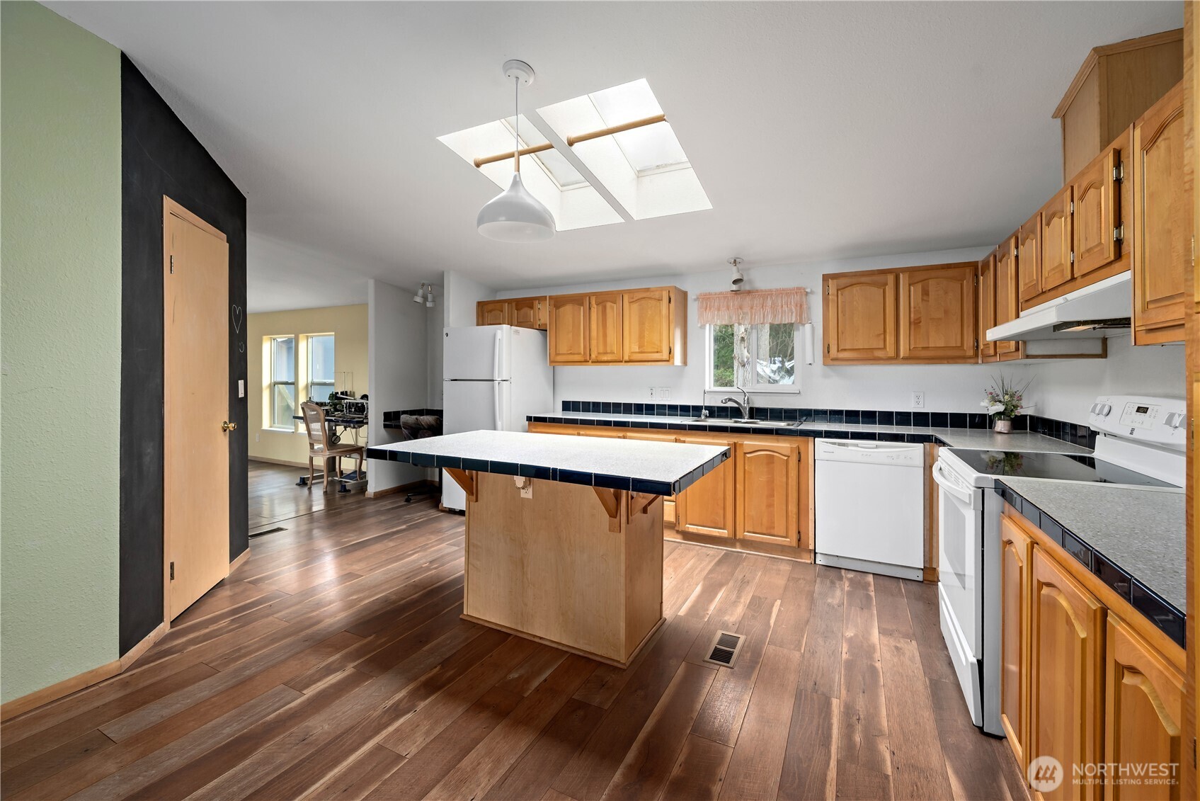 2930 Taylor Road, Unit 10 Oak Harbor, WA 98277 - Photo 9 of 31