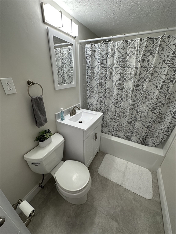 11 Riverside Avenue, Unit 4 Danvers, MA 01923 - Photo 22 of 32 Gallery Image 22