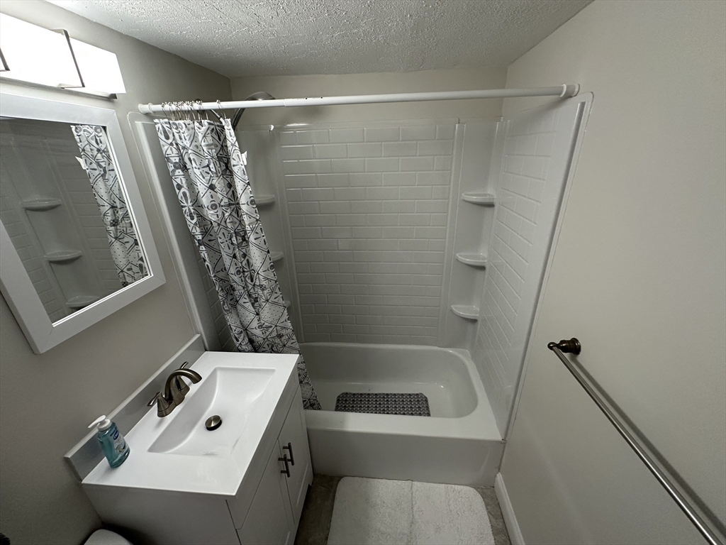 11 Riverside Avenue, Unit 4 Danvers, MA 01923 - Photo 23 of 32 Gallery Image 23
