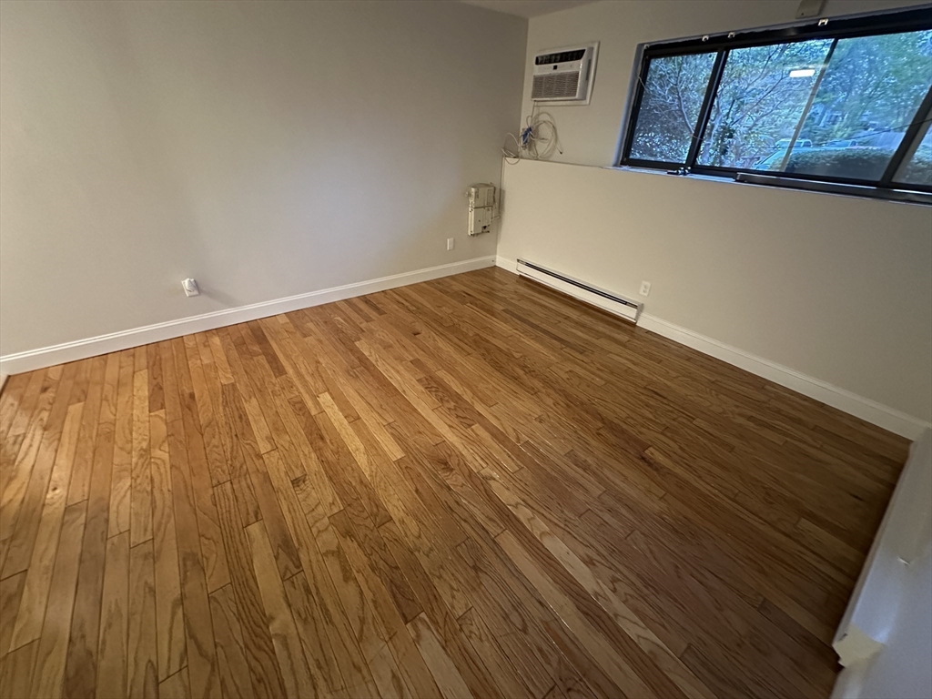11 Riverside Avenue, Unit 4 Danvers, MA 01923 - Photo 9 of 32 Gallery Image 9